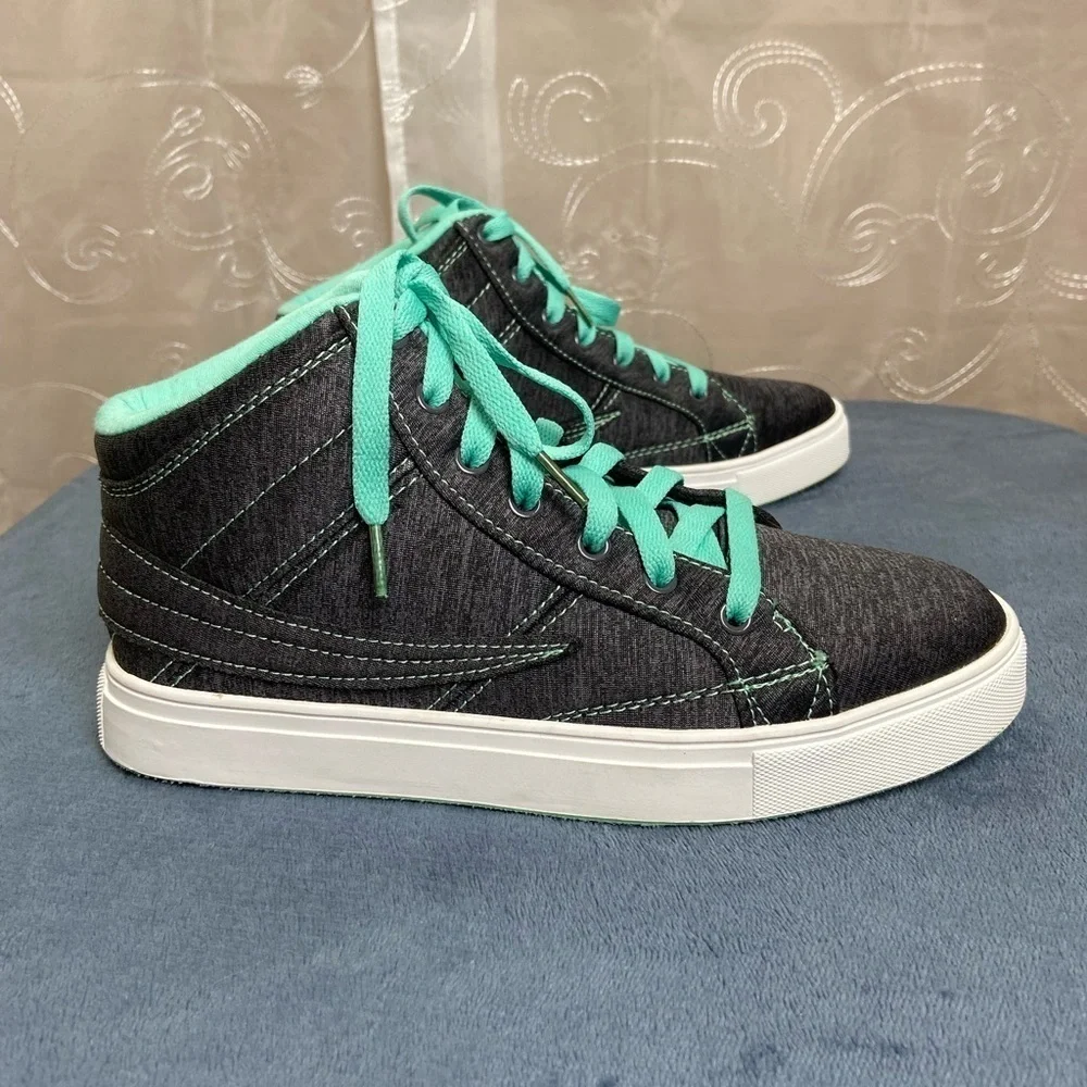 Fila High Top Women’s Sneaker NWOT , 5